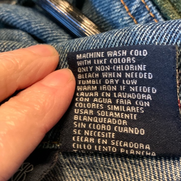 Bill Blass Jeans Jacket adorned with red Celtic cross. - Picture 5 of 5